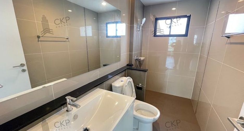 For sale 4 bedrooms house in Thanyaburi, Pathum Thani