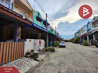For sale studio townhouse in Sam Phran, Nakhon Pathom