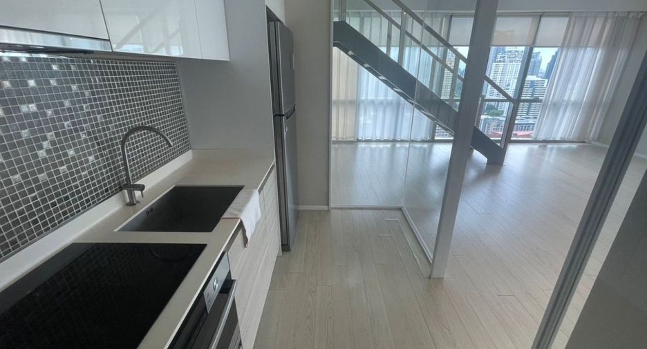 For sale 2 bedrooms condo in Watthana, Bangkok