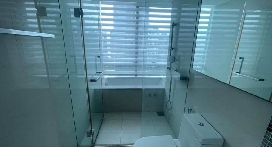 For sale 2 bedrooms condo in Watthana, Bangkok