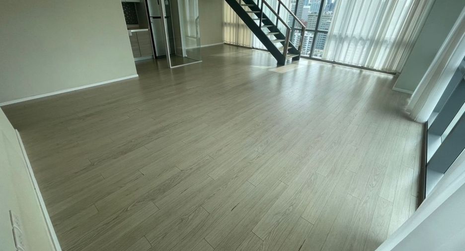 For sale 2 bedrooms condo in Watthana, Bangkok