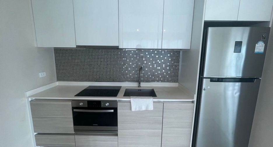 For sale 2 bedrooms condo in Watthana, Bangkok