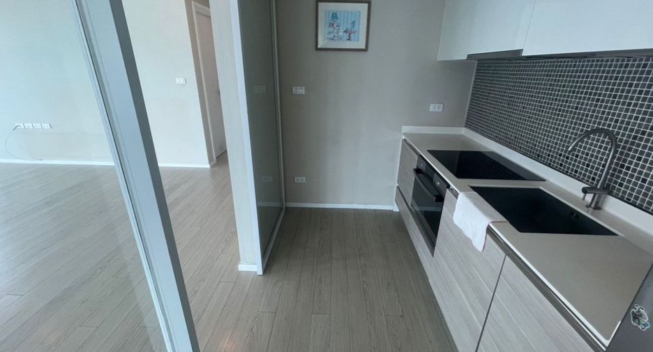 For sale 2 bedrooms condo in Watthana, Bangkok