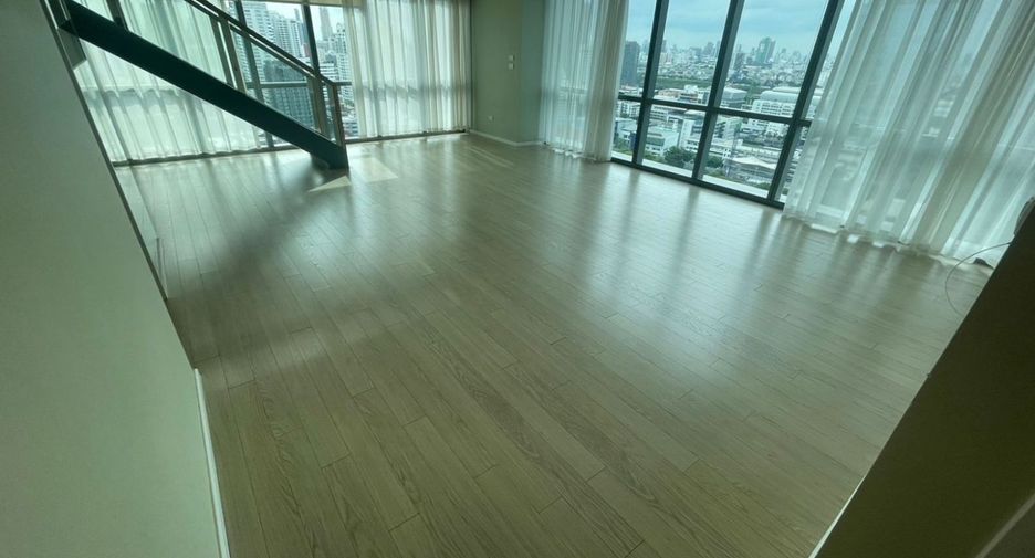 For sale 2 bedrooms condo in Watthana, Bangkok