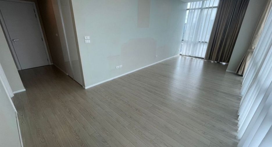 For sale 2 bedrooms condo in Watthana, Bangkok