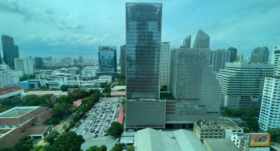 For sale 2 bedrooms condo in Watthana, Bangkok