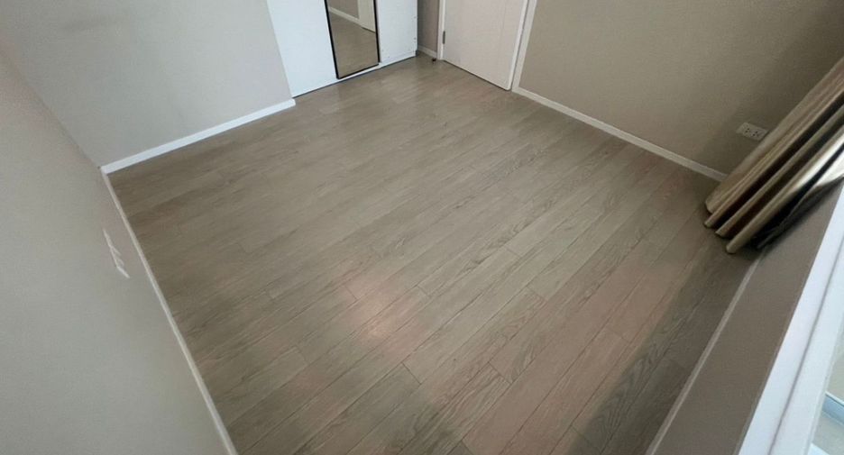 For sale 2 bedrooms condo in Watthana, Bangkok