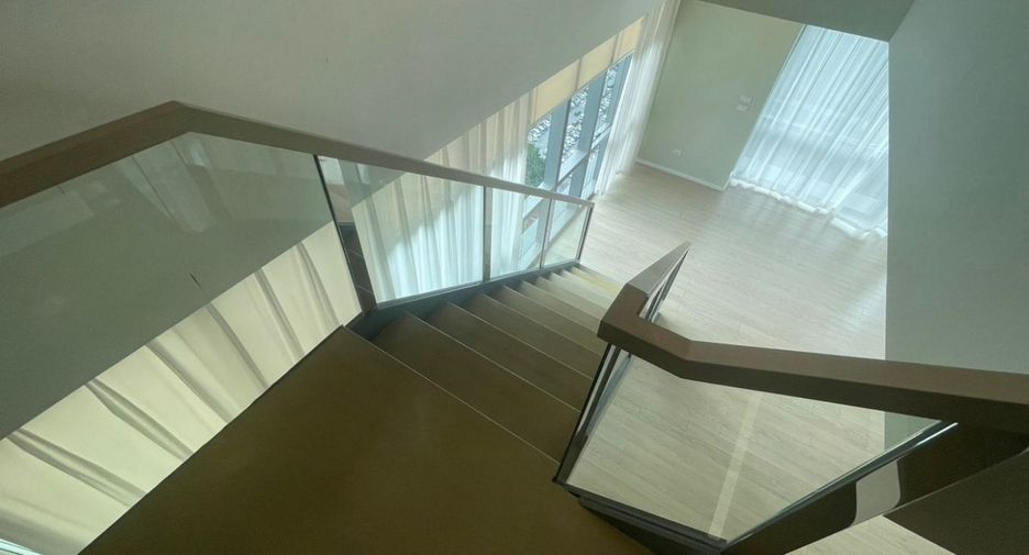 For sale 2 bedrooms condo in Watthana, Bangkok