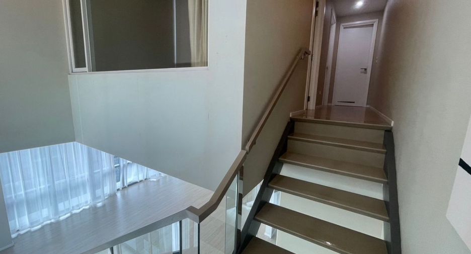 For sale 2 bedrooms condo in Watthana, Bangkok