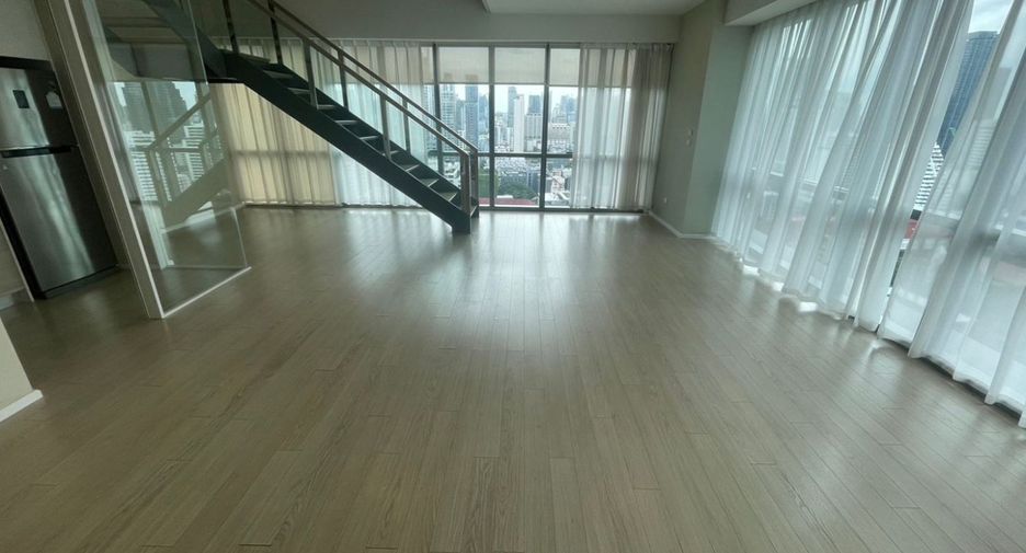For sale 2 bedrooms condo in Watthana, Bangkok
