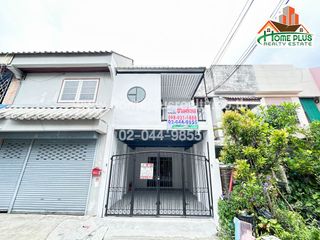 For sale 2 bedrooms townhouse in Bang Na, Bangkok