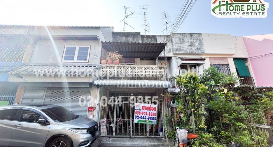 For sale 2 Beds townhouse in Bang Na, Bangkok