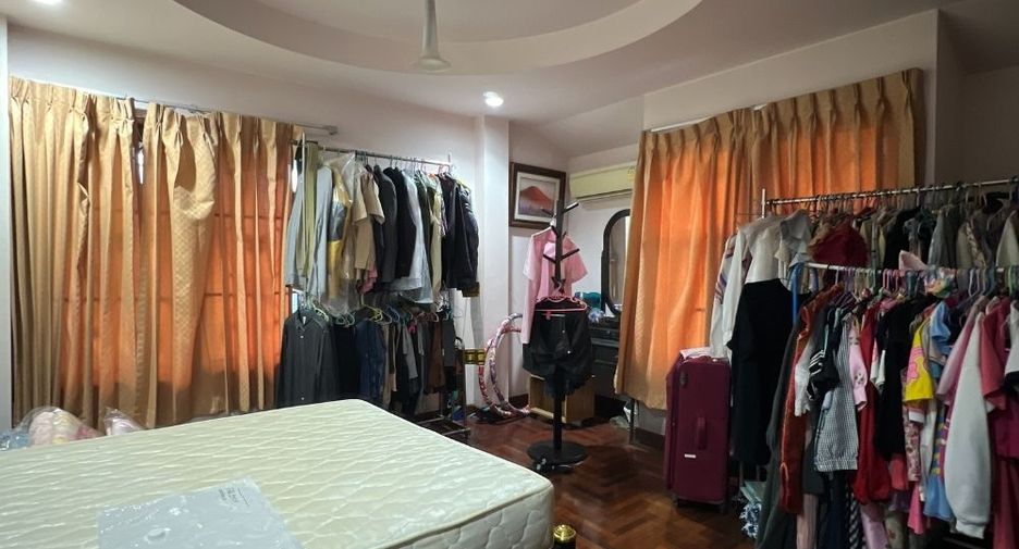 Продажа 4 спальни дом в Mueang Nonthaburi, Нонтабури