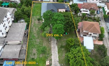 Haus zum Kauf mit 4 Zimmer in Mueang Nonthaburi, Nonthaburi
