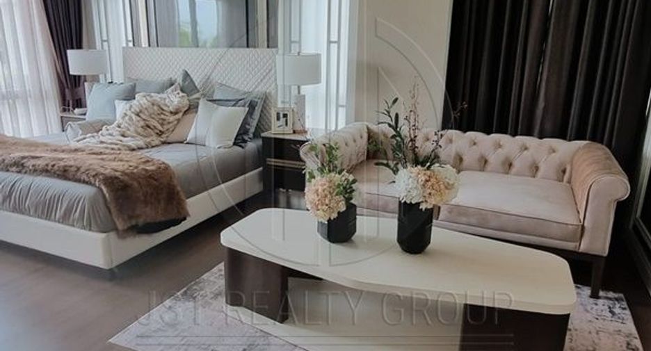 Haus zum Kauf mit 5 Zimmer in Bang Phli, Samut Prakan