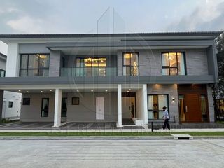 Haus zum Kauf mit 5 Zimmer in Bang Phli, Samut Prakan