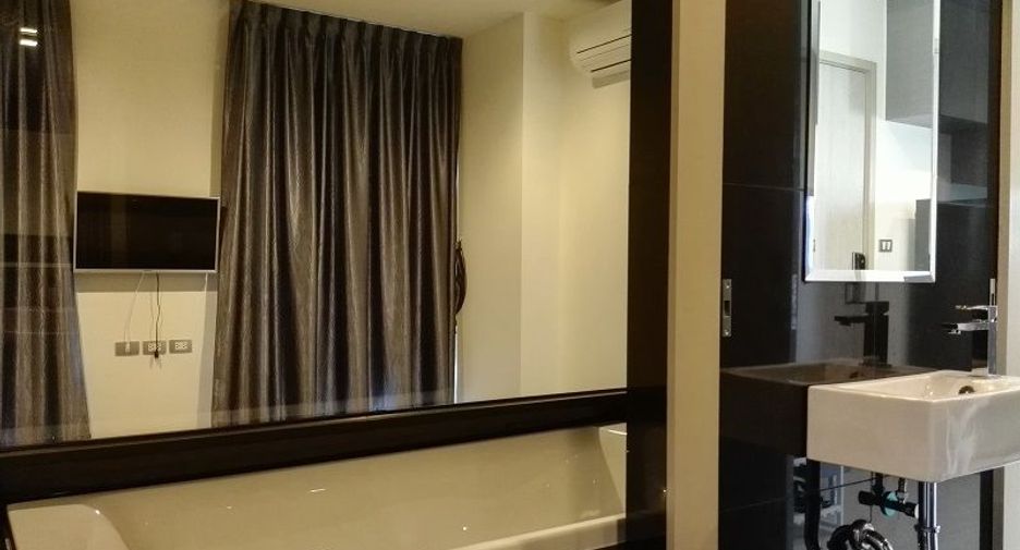 Wohnung zum Kauf mit 1 Zimmer in Khlong Toei, Bangkok