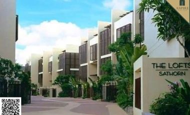 For sale 3 bedrooms townhouse in Yan Nawa, Bangkok