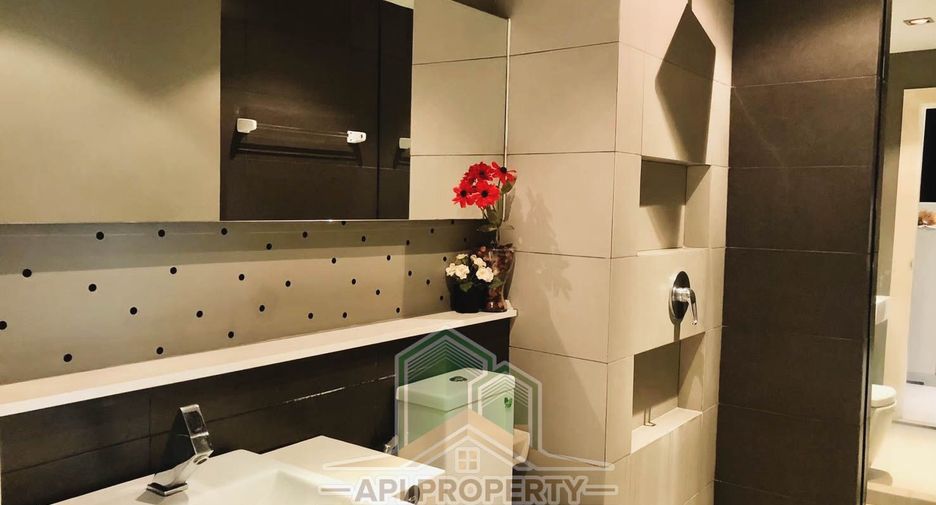 For sale 1 bed condo in Bang Lamung, Chonburi