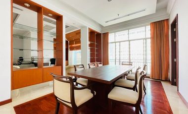 For rent 4 bedrooms condo in Phra Khanong, Bangkok