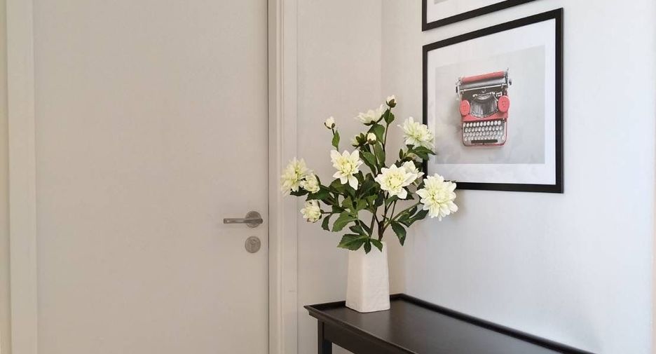 For rent 3 bedrooms condo in Watthana, Bangkok