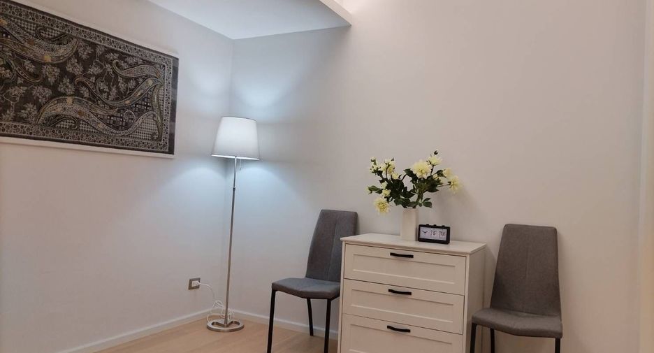 For rent 3 bedrooms condo in Watthana, Bangkok