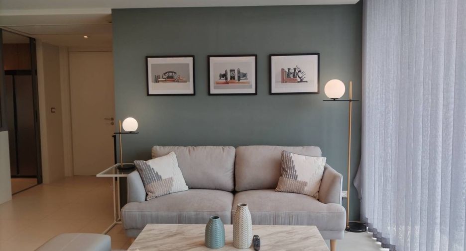 For rent 3 bedrooms condo in Watthana, Bangkok