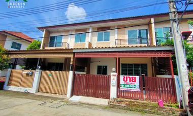 For sale 4 bedrooms townhouse in Nong Chok, Bangkok
