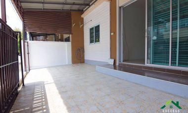 For sale 4 bedrooms townhouse in Nong Chok, Bangkok
