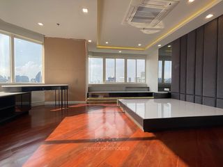 For rent そして for sale 5 Beds condo in Khlong Toei, Bangkok