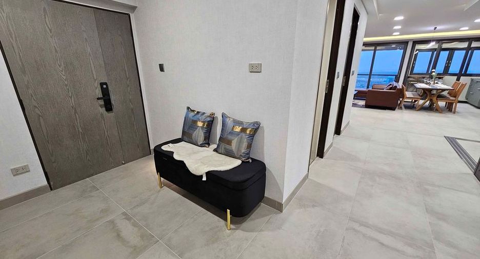 For rent and for sale 3 bedrooms condo in Watthana, Bangkok