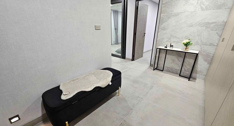 For rent and for sale 3 bedrooms condo in Watthana, Bangkok
