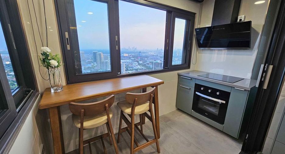 For rent and for sale 3 bedrooms condo in Watthana, Bangkok