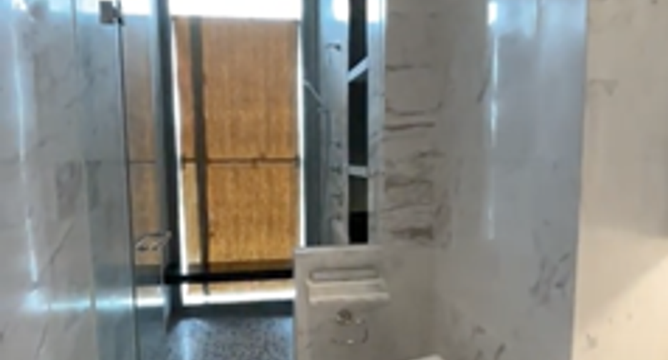For sale 3 bed condo in Khlong San, Bangkok