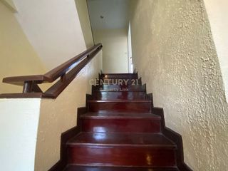 Reihenhaus zur Miete und zum Kauf mit 4 Zimmer in Khlong Toei, Bangkok