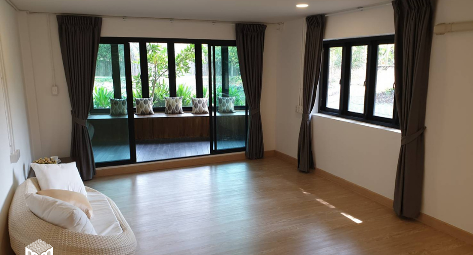 For rent 7 bedrooms villa in Hang Dong, Chiang Mai