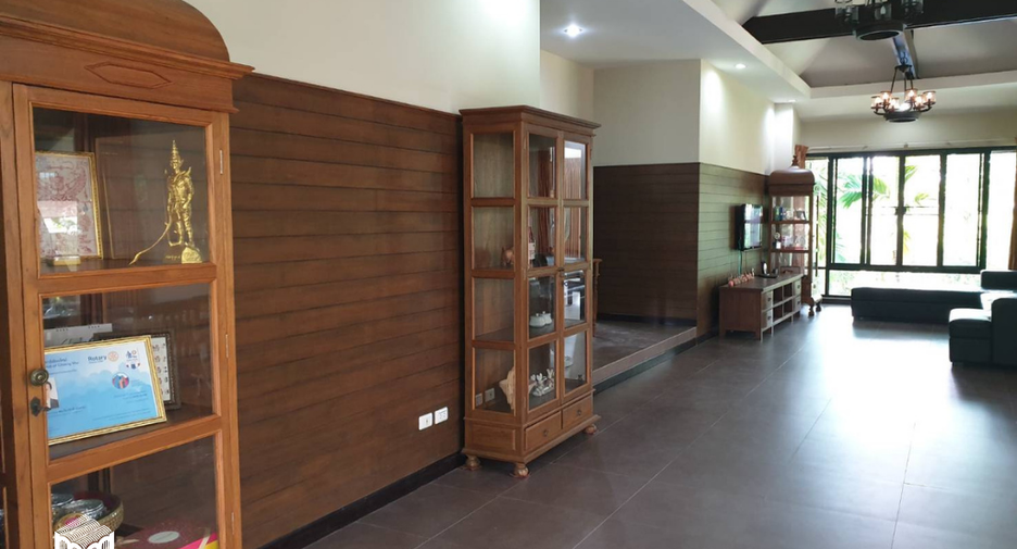 For rent 7 bedrooms villa in Hang Dong, Chiang Mai