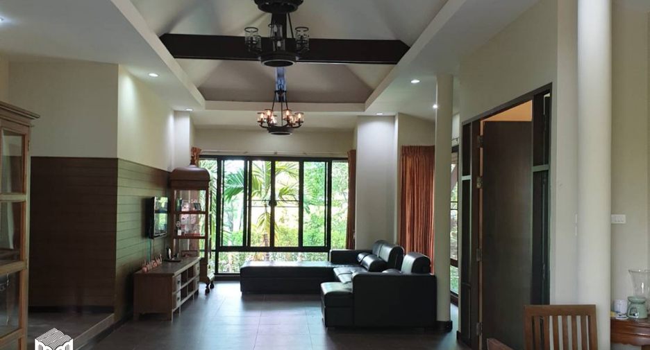 For rent 7 bedrooms villa in Hang Dong, Chiang Mai