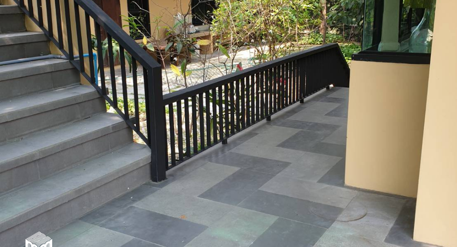 For rent 7 bedrooms villa in Hang Dong, Chiang Mai