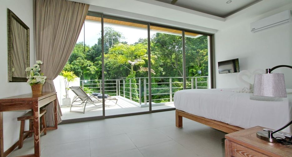 For rent 3 bedrooms villa in Mueang Phuket, Phuket
