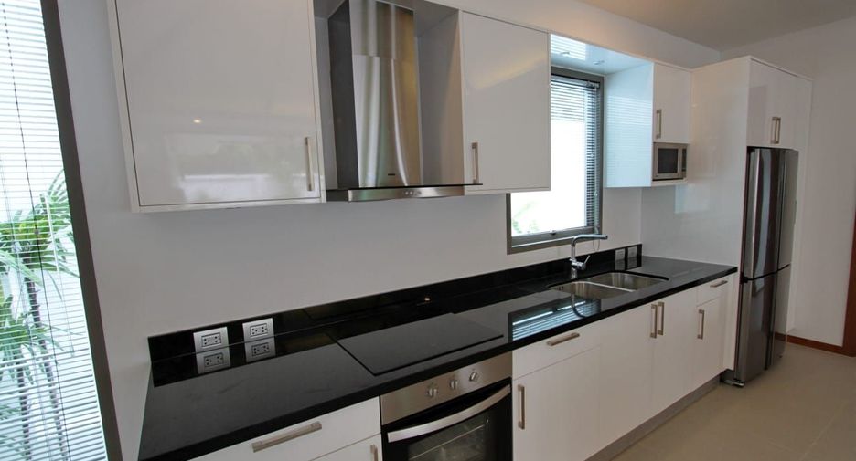 For rent 3 bedrooms villa in Mueang Phuket, Phuket