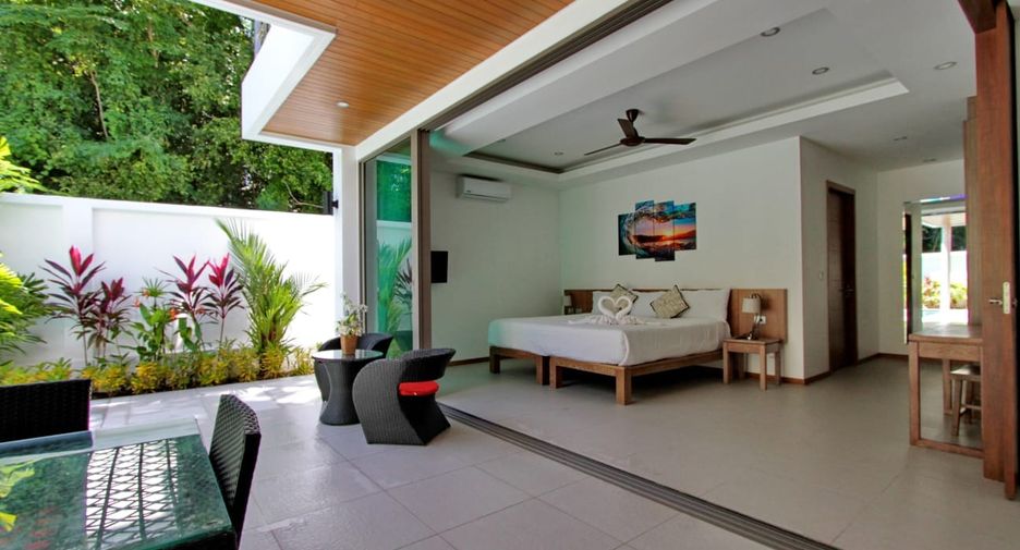 For rent 3 bedrooms villa in Mueang Phuket, Phuket