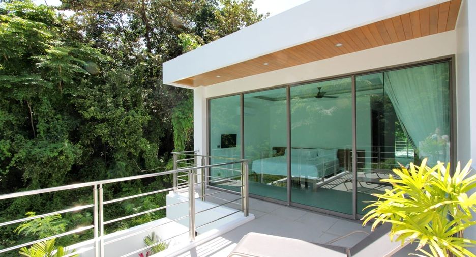 For rent 3 bedrooms villa in Mueang Phuket, Phuket