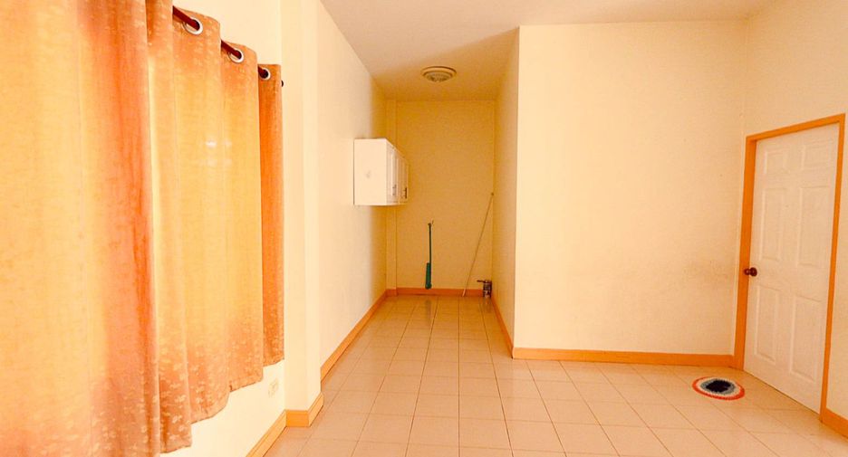 For rent and for sale 4 bedrooms house in Thalang, Phuket