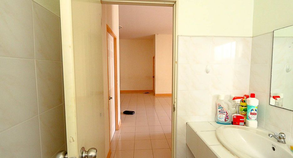 For rent and for sale 4 bedrooms house in Thalang, Phuket