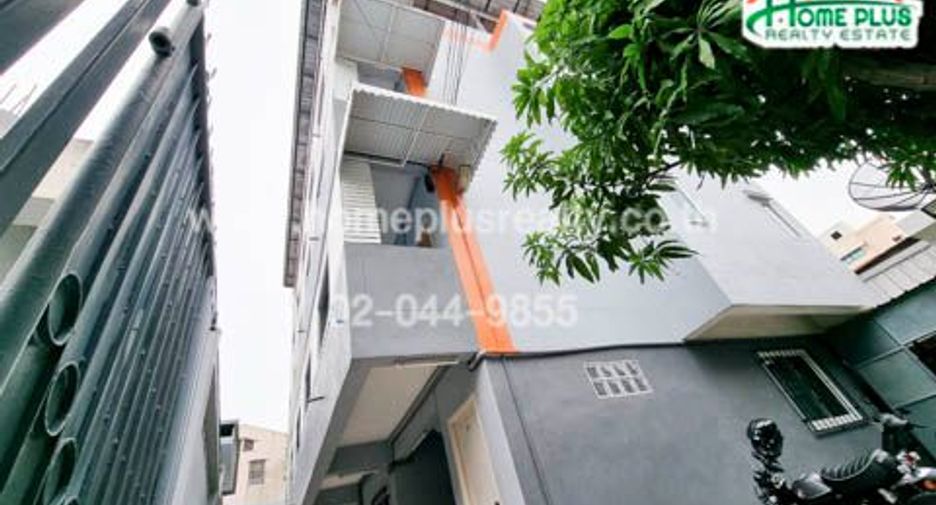 For sale 20 bedrooms apartment in Yan Nawa, Bangkok