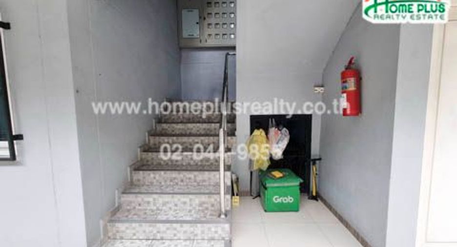 For sale 20 bedrooms apartment in Yan Nawa, Bangkok