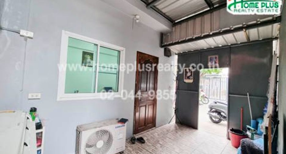 For sale 20 bedrooms apartment in Yan Nawa, Bangkok