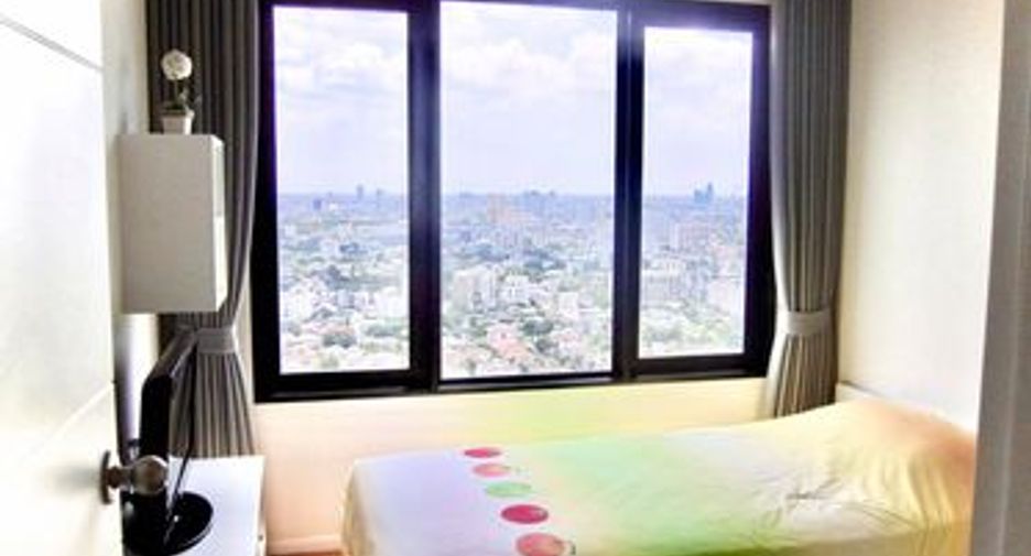 For rent and for sale 2 bed apartment in Watthana, Bangkok