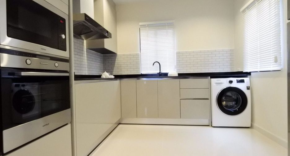 For rent 3 bedrooms house in Suan Luang, Bangkok